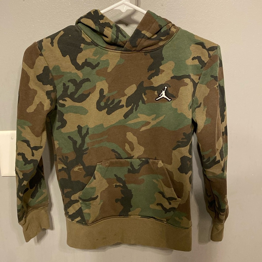Jordan Youth Size Small (8-10) Camo Sweatshirt